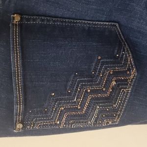 WHBM slim crop Blanc 6